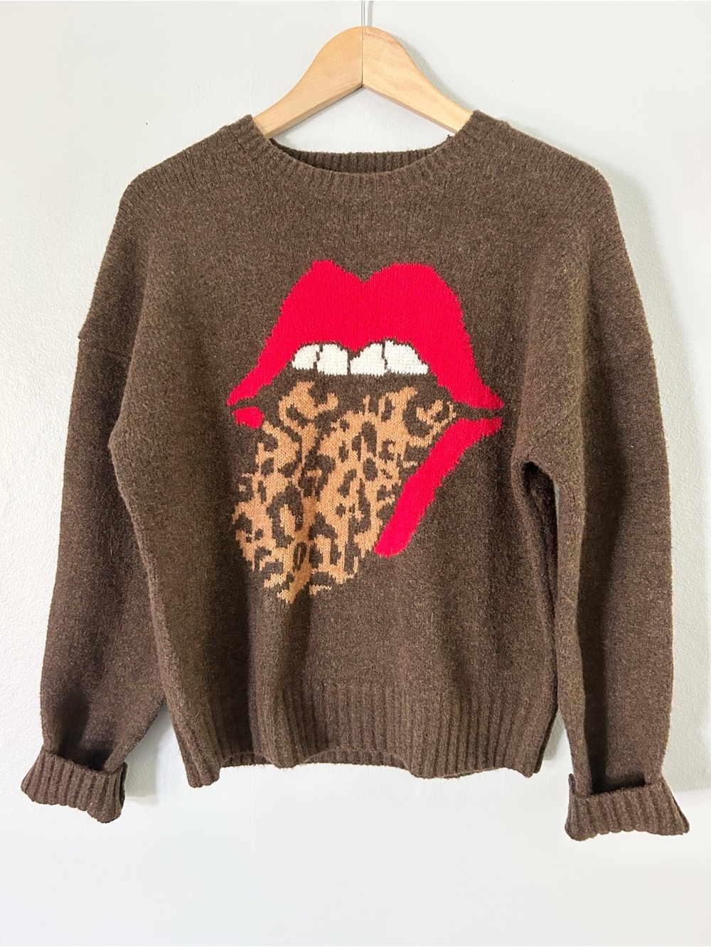 Lucky brand • thick graphic animal print sweater
